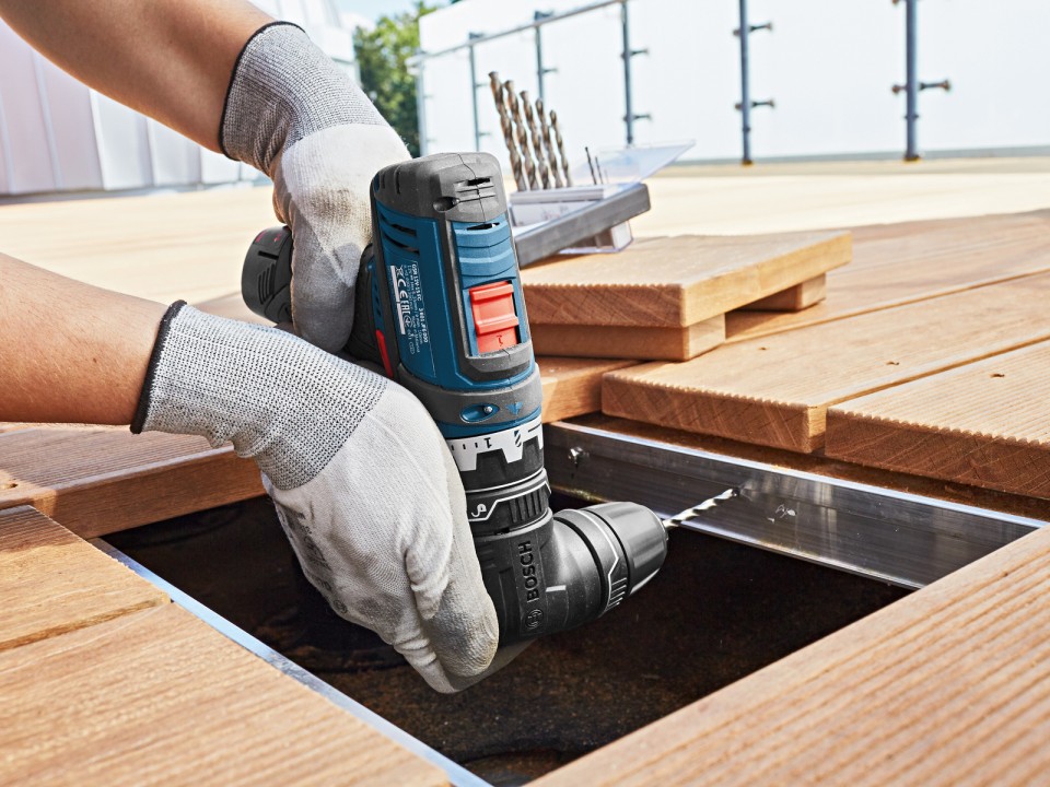 Bosch Akku-Bohrschrauber GSR 12V-15 FC FlexiClick- L-BOXX - 2x2Ah - 4 Aufsätze