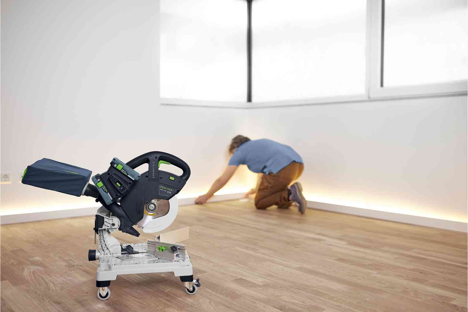 Festool  Akku-Leistensäge SYMMETRIC SYMC 70 EB-Basic - 577424 - 70mm
