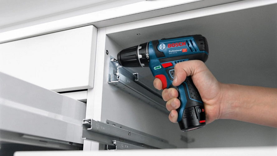 Bosch Akku-Bohrschrauber GSR 12V-15 - 2 x 2AH - Softbag - GAL 12V-20