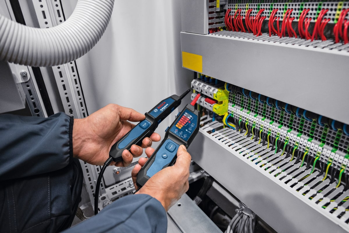 Bosch Spannungsprüfer elektrisches Prüfgerät GVT 1000-15 - inkl. Tasche