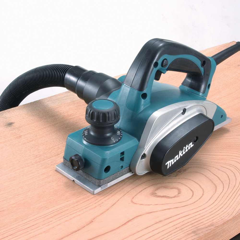 Makita Falzhobel KP0800J - 620 Watt - 82mm breit - 4mm tief - im Koffer