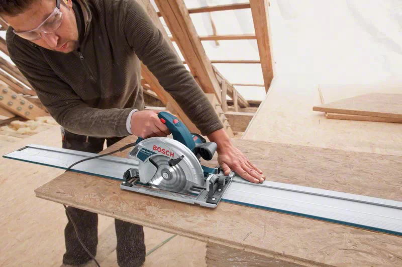 Bosch Handkreissäge GKS 65 GCE - Ø 190mm - 65mm Tiefe - 1800 Watt - L-BOXX