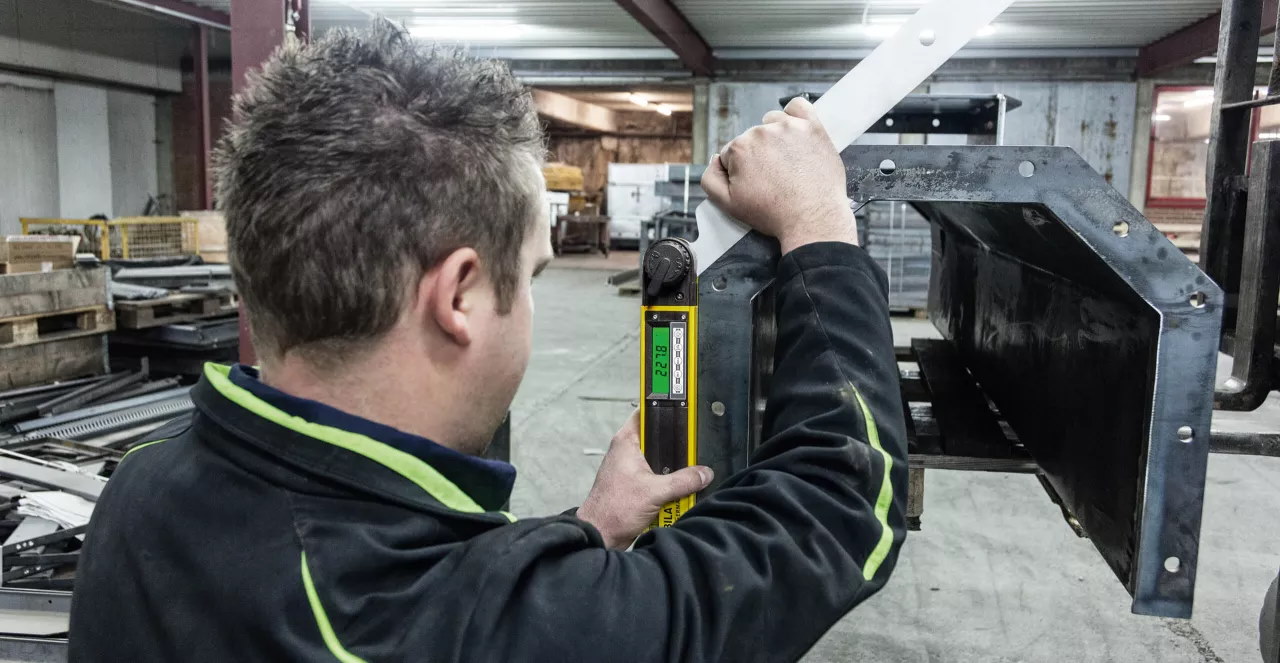 Stabila Elektronik-Winkelmesser TECH 700 DA - 0-270° - 45cm - IP54 - 18903