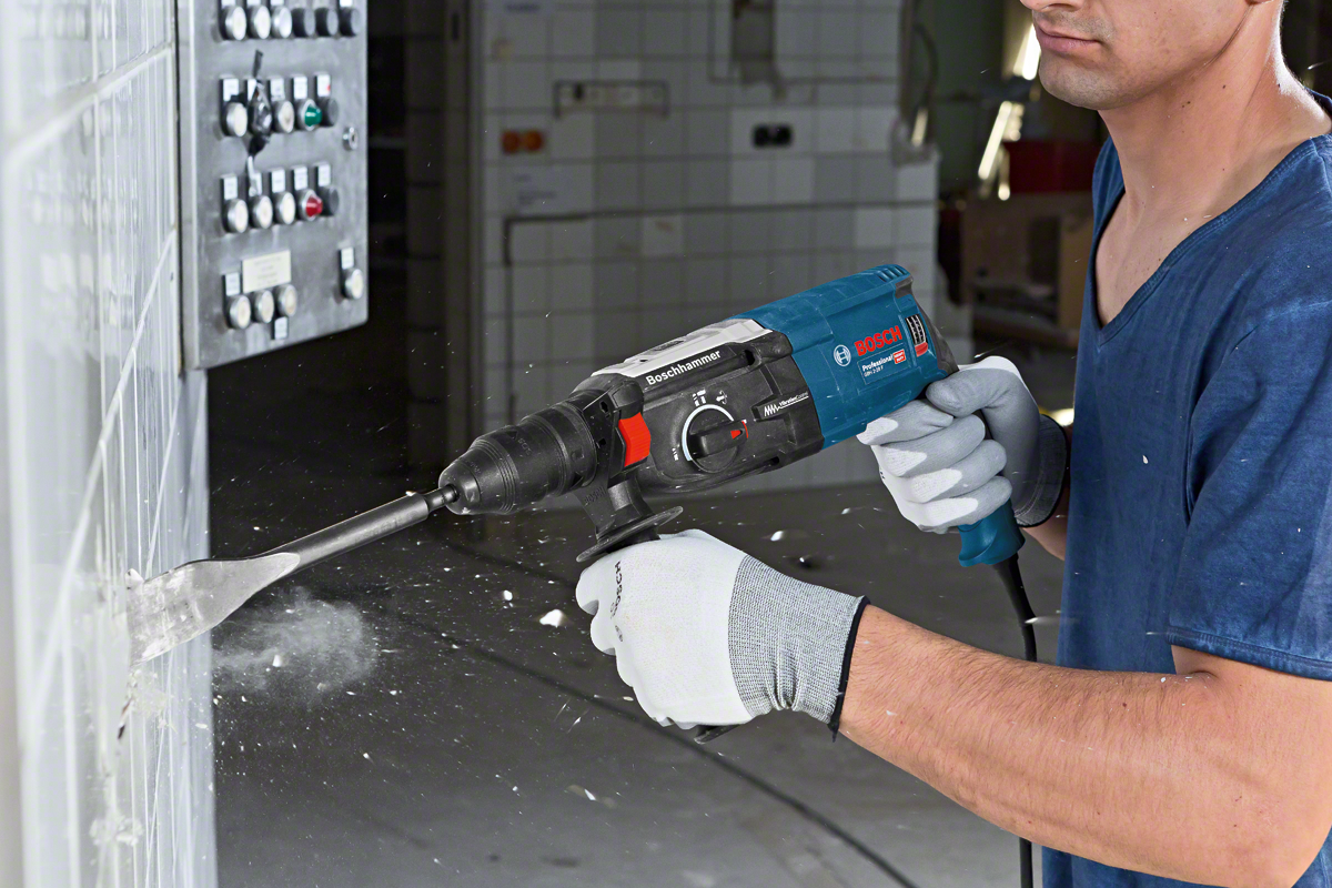 Bosch Bohrhammer GBH 2-28F Professional Schnellspannfutter, L-BOXX und Zubehör