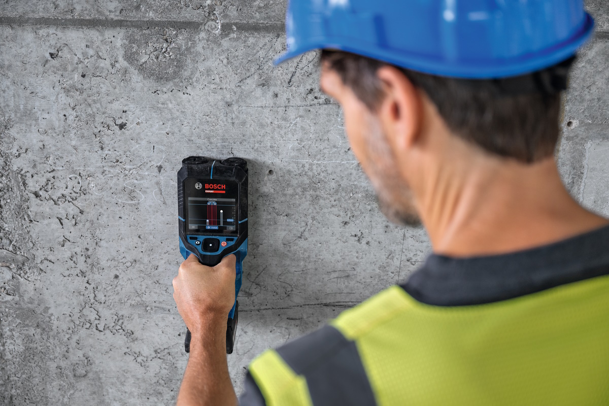 Bosch Ortungsgerät D-tect18V-200-17C 200mm - L-Boxx - 18V 2,0Ah Akku - Ladegerät