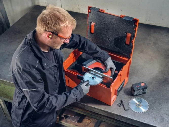 Fein Akku-Handkreissäge F-IRON Cut 57 AS - für Metall - Sägeblatt - 71360461000