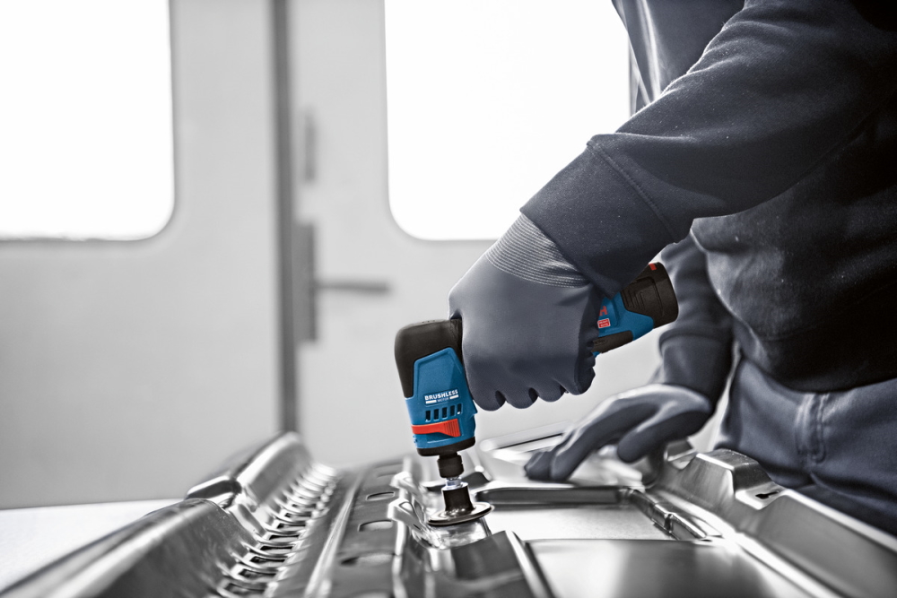Bosch Akku Geradschleifer GWG 12V-50 S - 12V - Sologerät - in L-BOXX 102