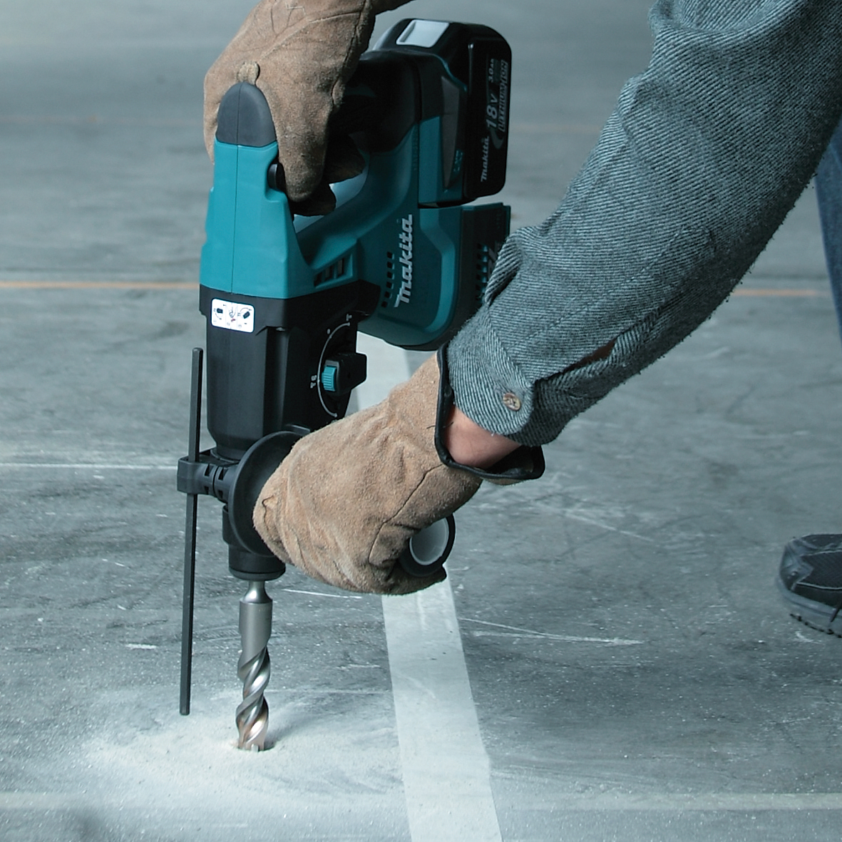 Makita Akku-Kombihammer - DHR243RTJW  - 18V - SDS+ - MAKPAC4