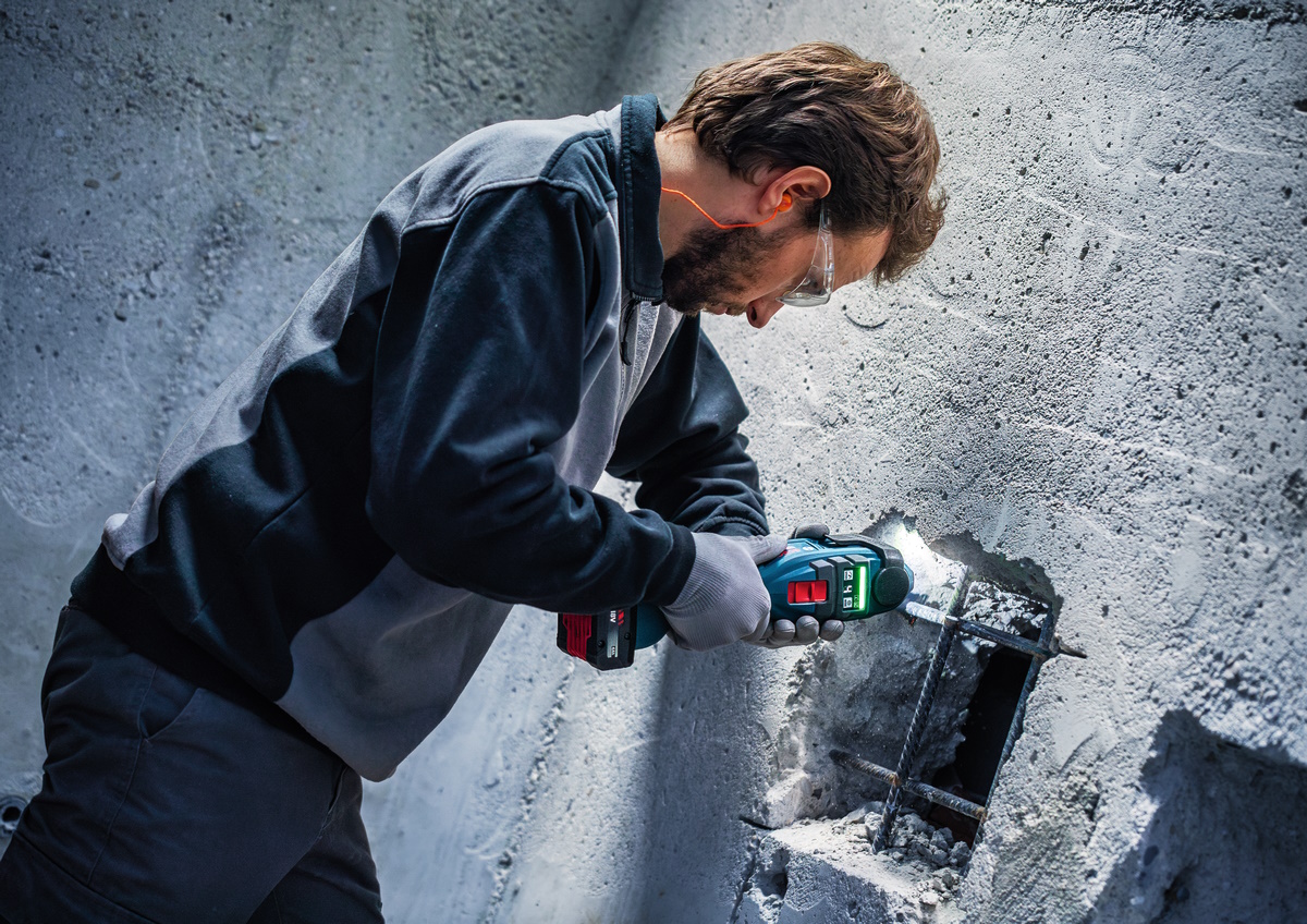 Bosch Multi Cutter Akku 18V - EXPERT EXOP18V-40 StarlockMax mit L-BOXX ohne Akku