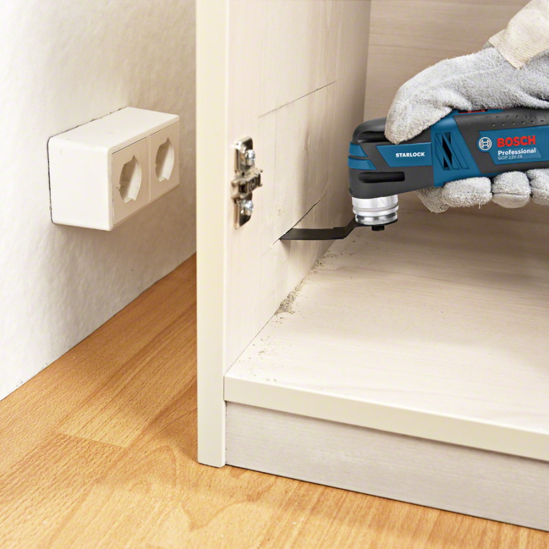 Bosch Akku Mulit Cutter GOP 12V-28 Professional mit 1 Sägeblatt - L-BOXX - SOLO