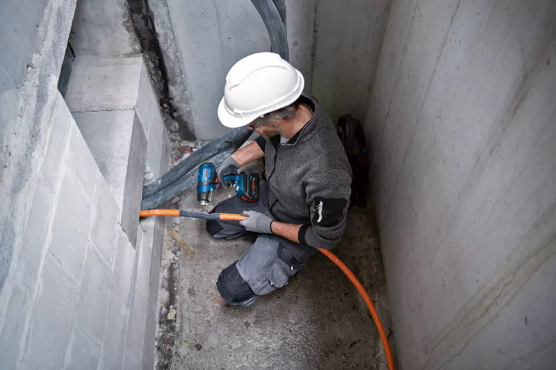 Bosch Akku-Heißluftgebläse GHG 18V-50 - 18V - 2 Stufen 300 + 500 °C - L-BOXX