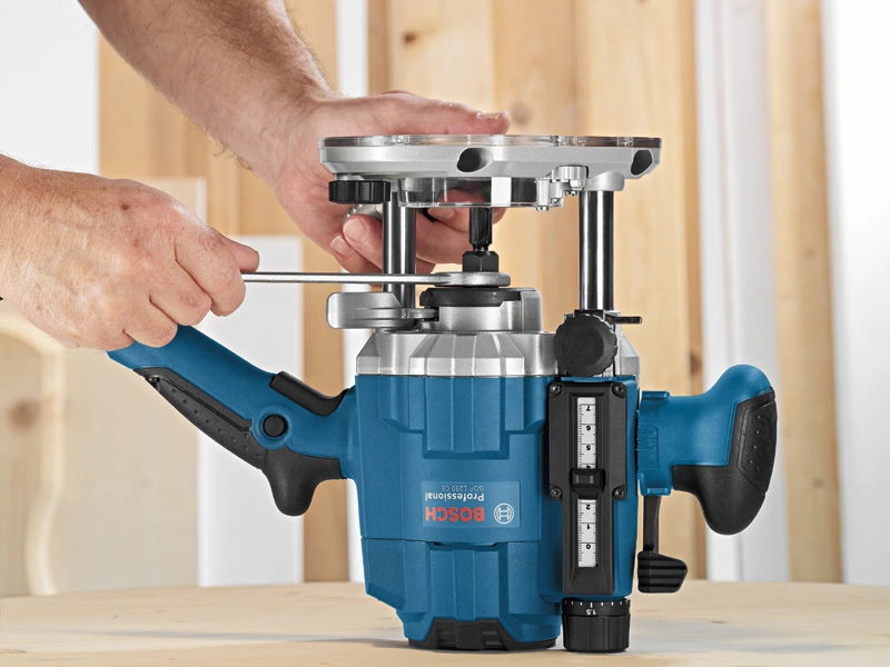 Bosch Oberfräse GOF 1250 CE - 1250 Watt - 6-8 mm - L-BOXX 238 - 230 V