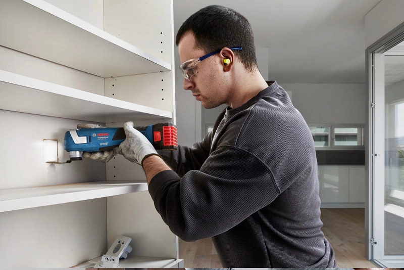 Bosch Akku Mulit Cutter GOP 18V-34 mit 1 Sägeblatt - 18V - L-BOXX - SOLO