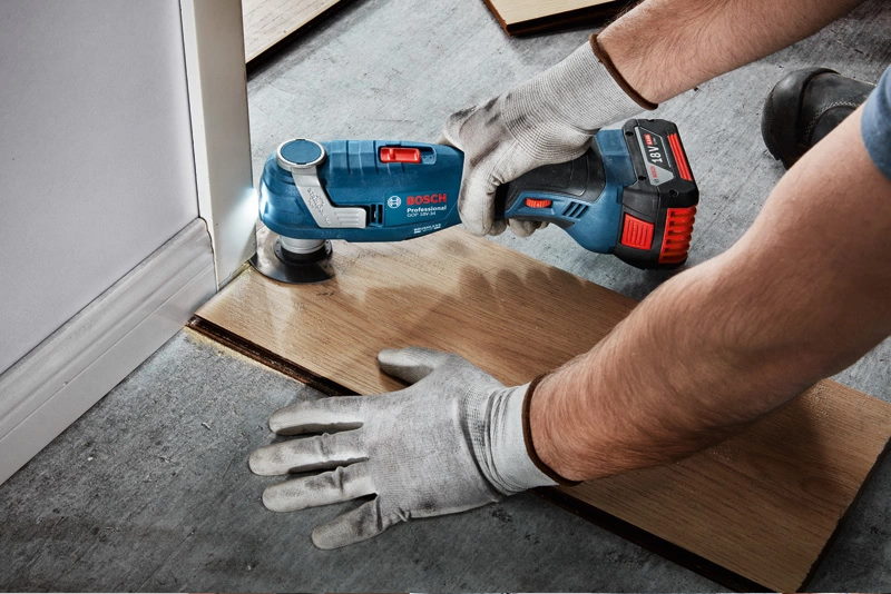 Bosch Akku Mulit Cutter GOP 18V-34 mit 1 Sägeblatt - 18V - L-BOXX - SOLO
