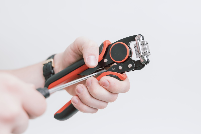 Wiha Crimpwerkzeug - automatisch - drehbarer Crimpkopf - Aderendhülsen - 45223