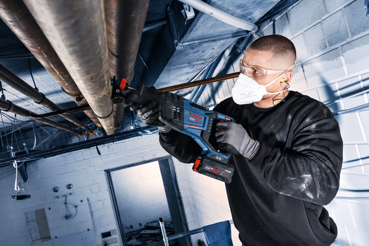 Bosch Akku Säbelsäge EXPERT EXSA18V 32 BITURBO in L BOXX 238 ohne Akku/Ladegerät