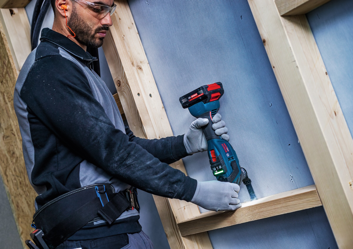 Bosch Multi Cutter Akku 18V - EXPERT EXOP18V-40 StarlockMax mit L-BOXX ohne Akku