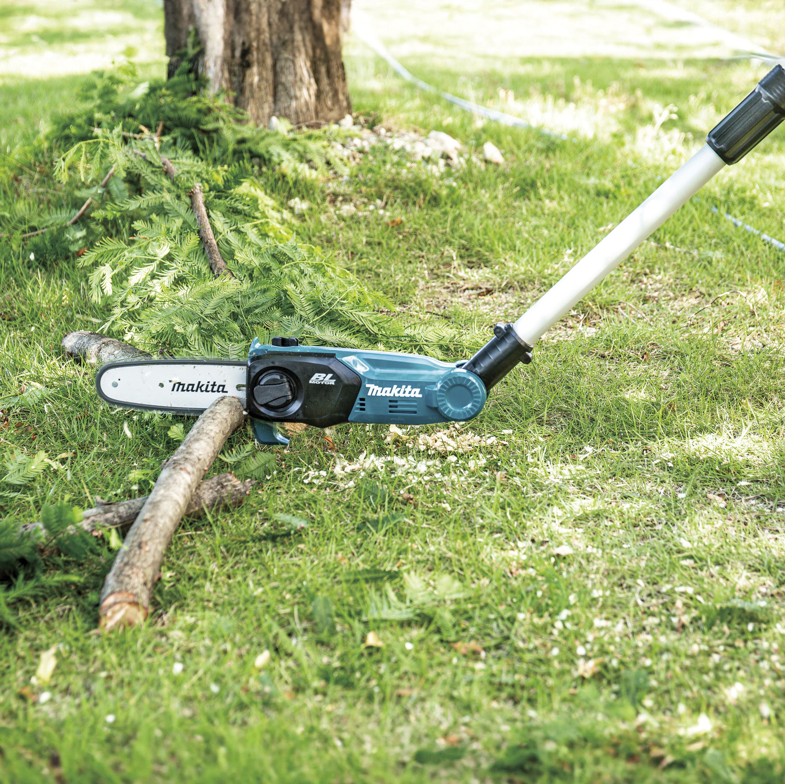 Makita Akku-Hochentaster 18V - 20cm - DUA200Z - 1,62-2,52m - ohne Akku/Ladegerät