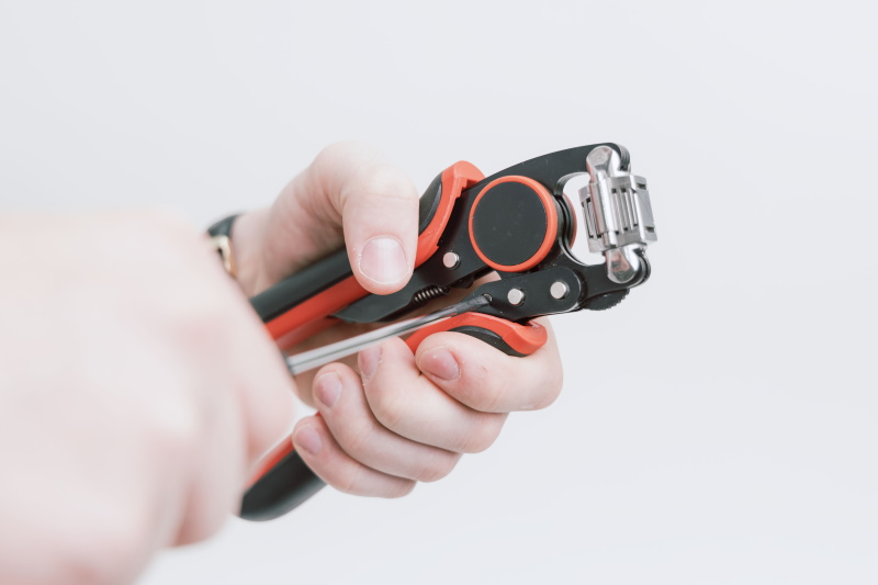 Wiha Crimpwerkzeug - automatisch - drehbarer Crimpkopf - Aderendhülsen - 45223