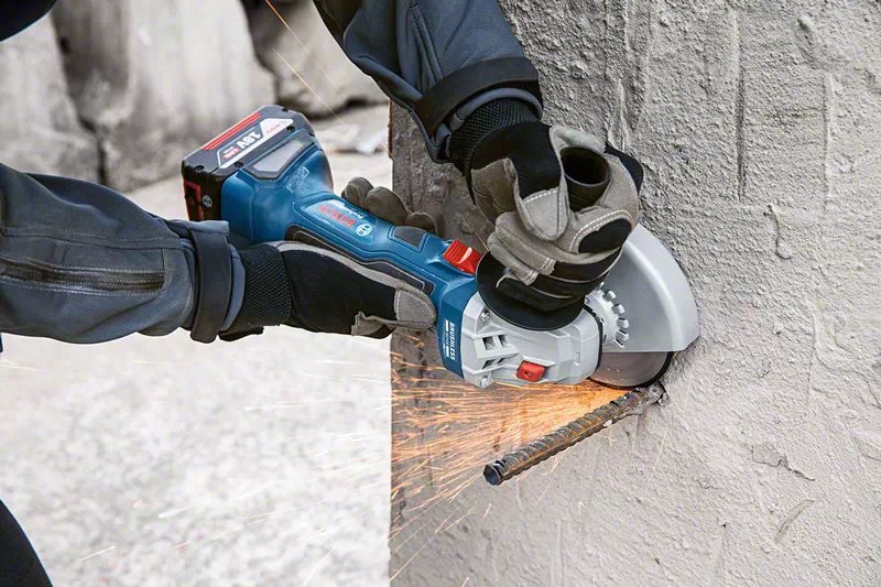 Bosch GWS 18V-7 Akku Winkelschleifer - L-BOXX - 2x GBA 5AH - GAL1880CV