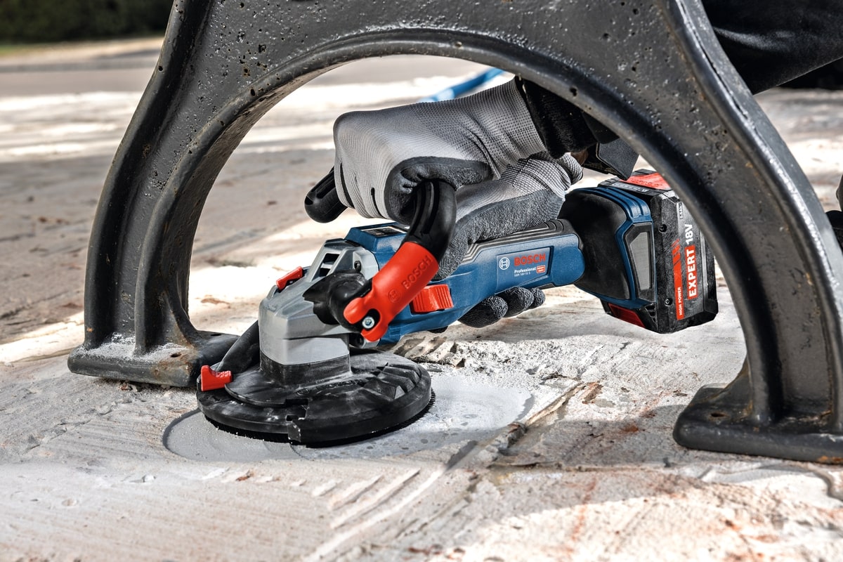Bosch Betonschleifer 18V GBR 18V-15 S im Koffer - bürstenlos - 125 mm - L-BOXX