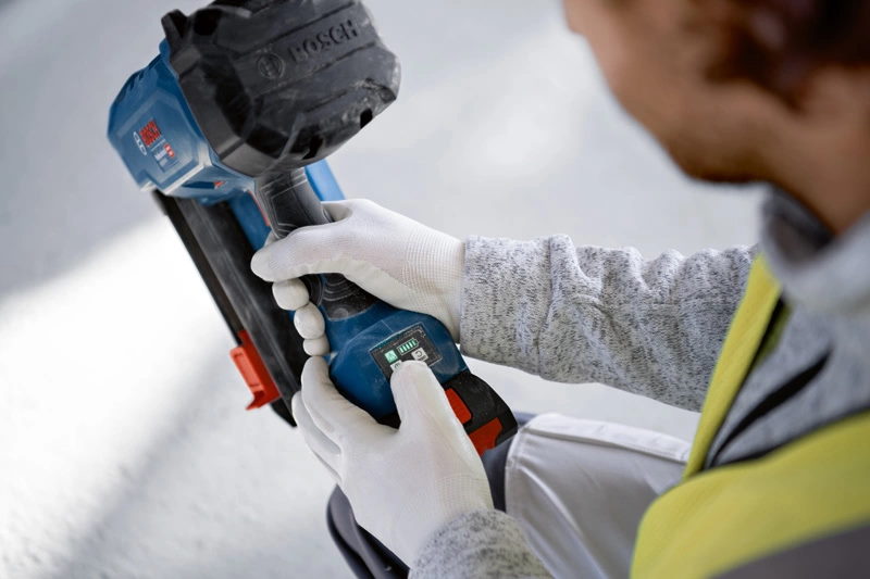 Bosch Akku-Betonnagler GNB 18V-38 - 18V - XL-BOXX - bis 38mm - SOLO