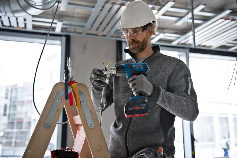 Bosch Akku-Heißluftgebläse GHG 18V-50 - 18V - 2 Stufen 300 + 500 °C - L-BOXX