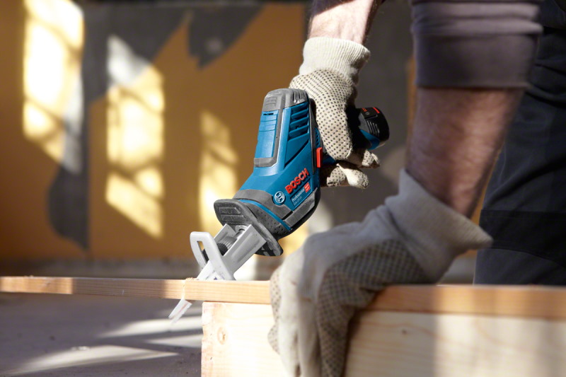 Bosch Akku-Säbelsäge GSA 12V-14 + L-BOXX 102 - Sologerät - 060164L905