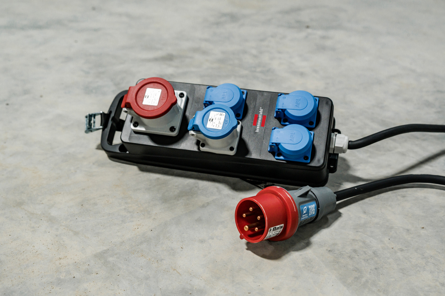Brennenstuhl Portabler Stromverteiler BSV P 5-fach IP44