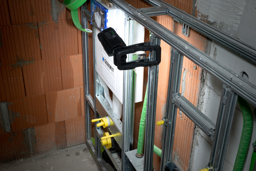 Brennenstuhl Klemmbarer LED Arbeitsstrahler 1050 MA - 950lm