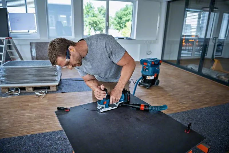 Bosch Akku Stichsäge GST 18 V-155 - 06015B0000 - L-BOXX - ohne Ladegerät/Akkus