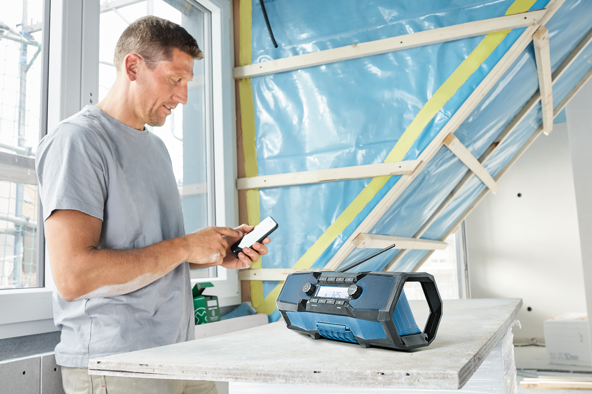 Bosch Akku-Baustellenradio - GPB 18V-2 SC Professional - DAB+