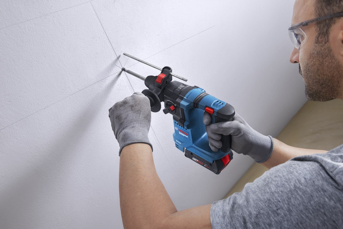 Bosch Akku Bohrhammer GBH 18V-18 - Sologerät ohne Akku/Ladegerät - Professional