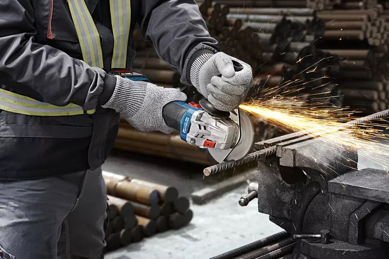 Bosch Akku-Winkelschleifer GWS 18V-8 -  L-BOXX - 125mm - inkl. Akkus/Ladegerät