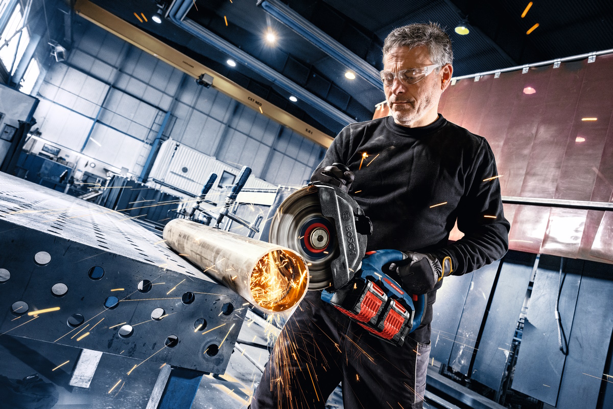 Bosch Akku Winkelschleifer EXWS18V2-230P 230mm 2x18V XL-BOXX ohne Akku/Ladegerät