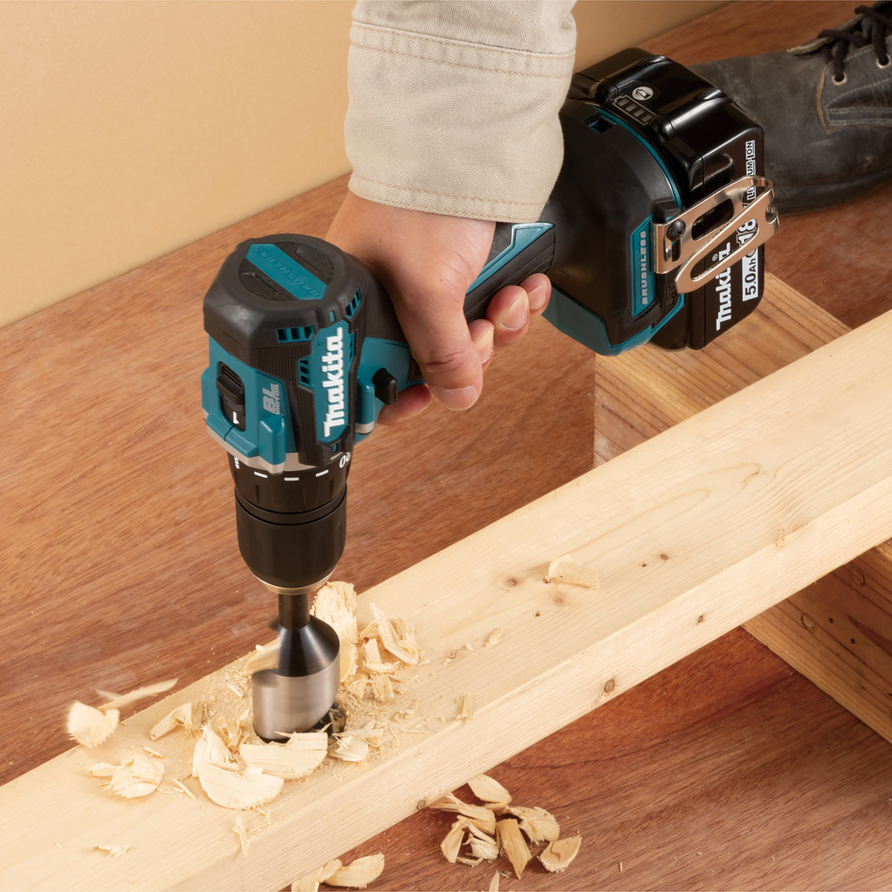 Makita Akku-Bohrschrauber DDF487RFE3 - Koffer - inkl. Ladegerät + 3x 3Ah Akkus