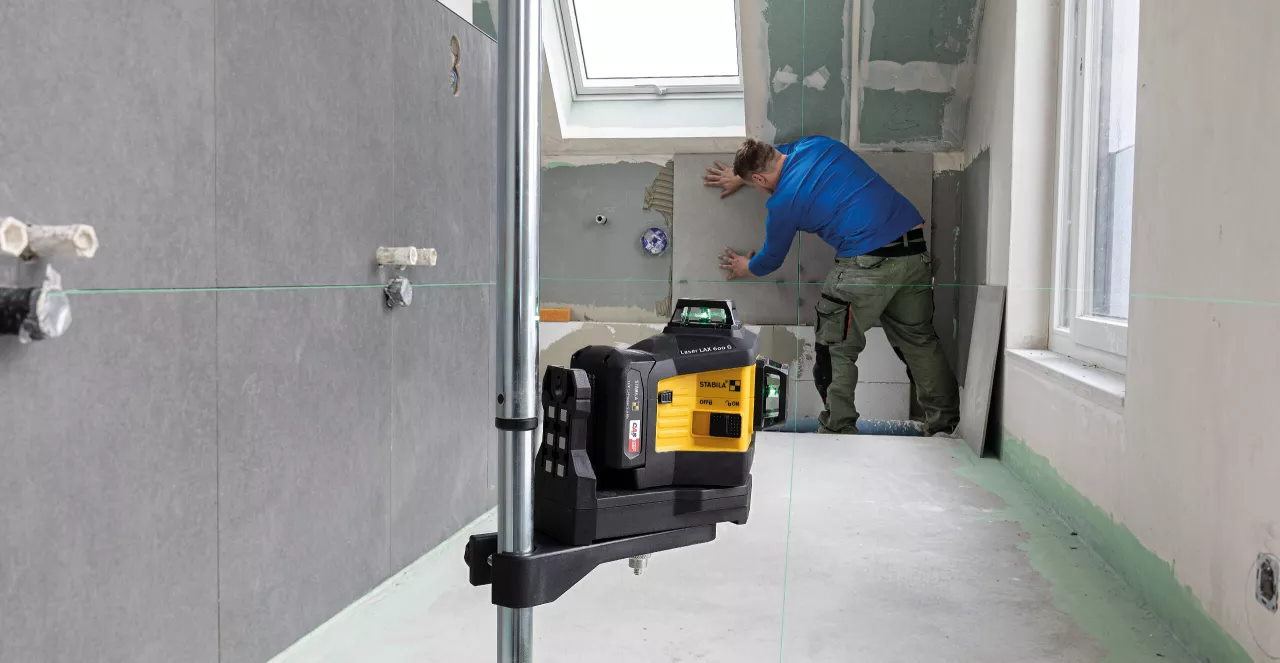 Stabila Multilinien-Laser LAX 600 G - 12V - grün - 7-tlg - 3 x 360° - Akku + Ladegerät