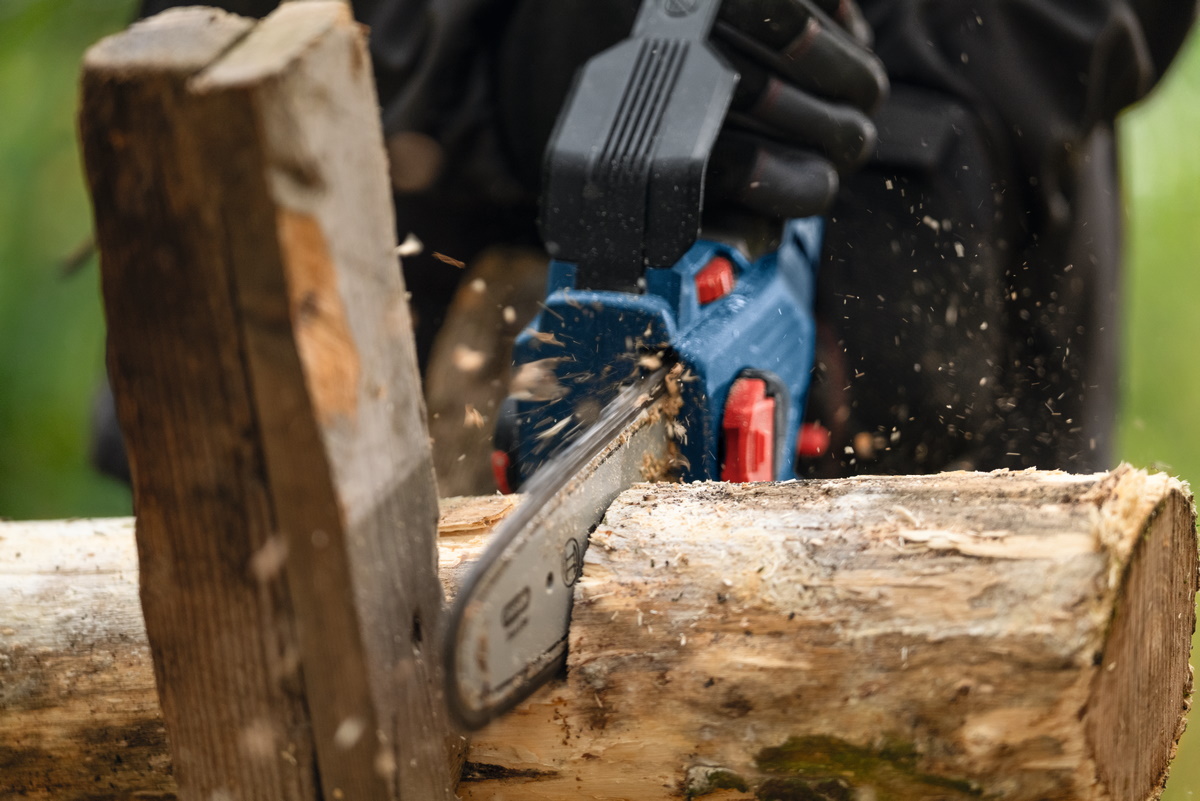 Bosch Astsäge Kettensäge Akku GKE 18V-20 - Sologerät ohne Akku/Ladegerät - 20cm