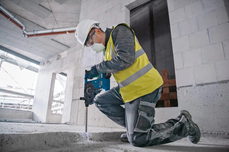 Bosch Akku Bohrhammer GBH 18V-24 - SDS-Plus - L-BOXX 238 - SOLO
