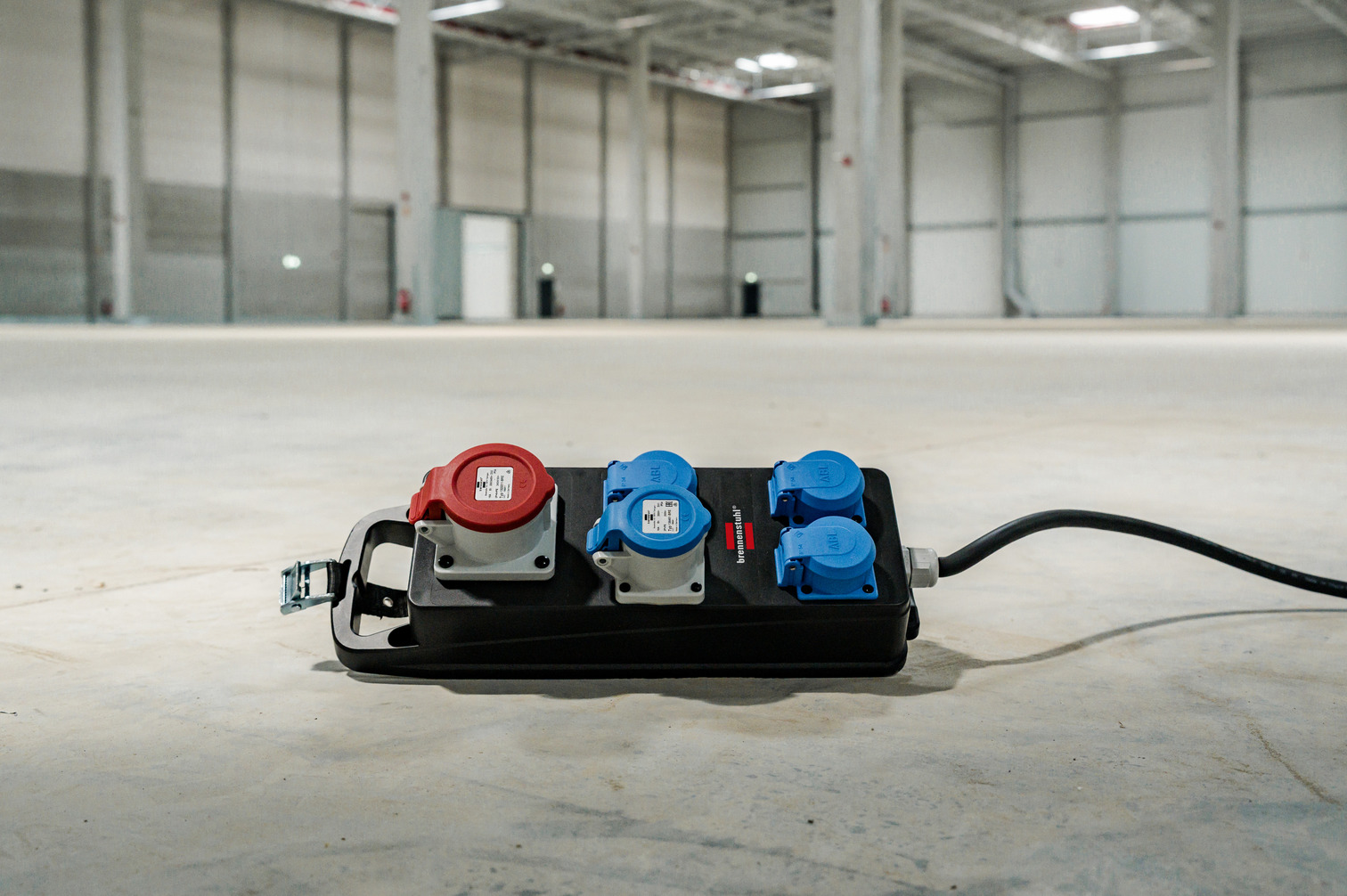 Brennenstuhl Portabler Stromverteiler BSV P 5-fach IP44