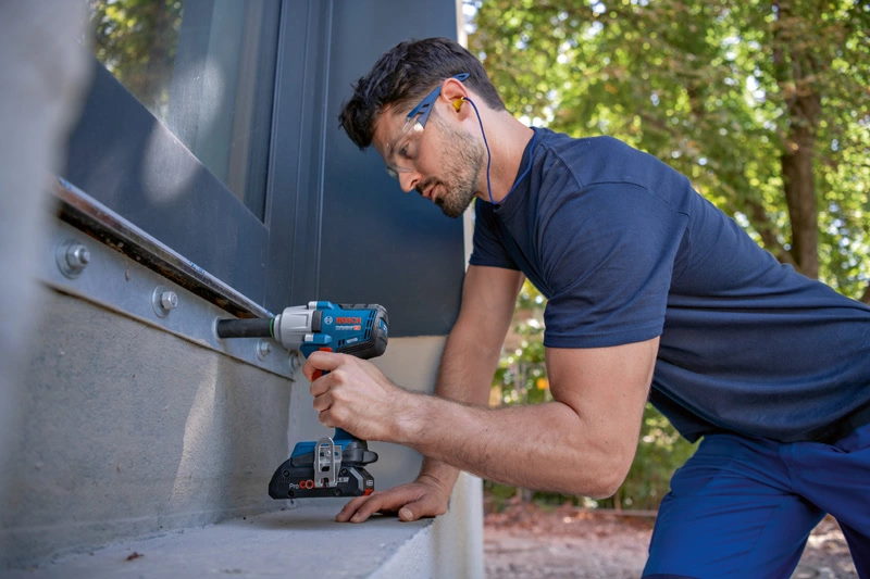 Bosch Akku-Drehschlagschrauber GDS 18V-330 HC - L-BOXX - 330 NM