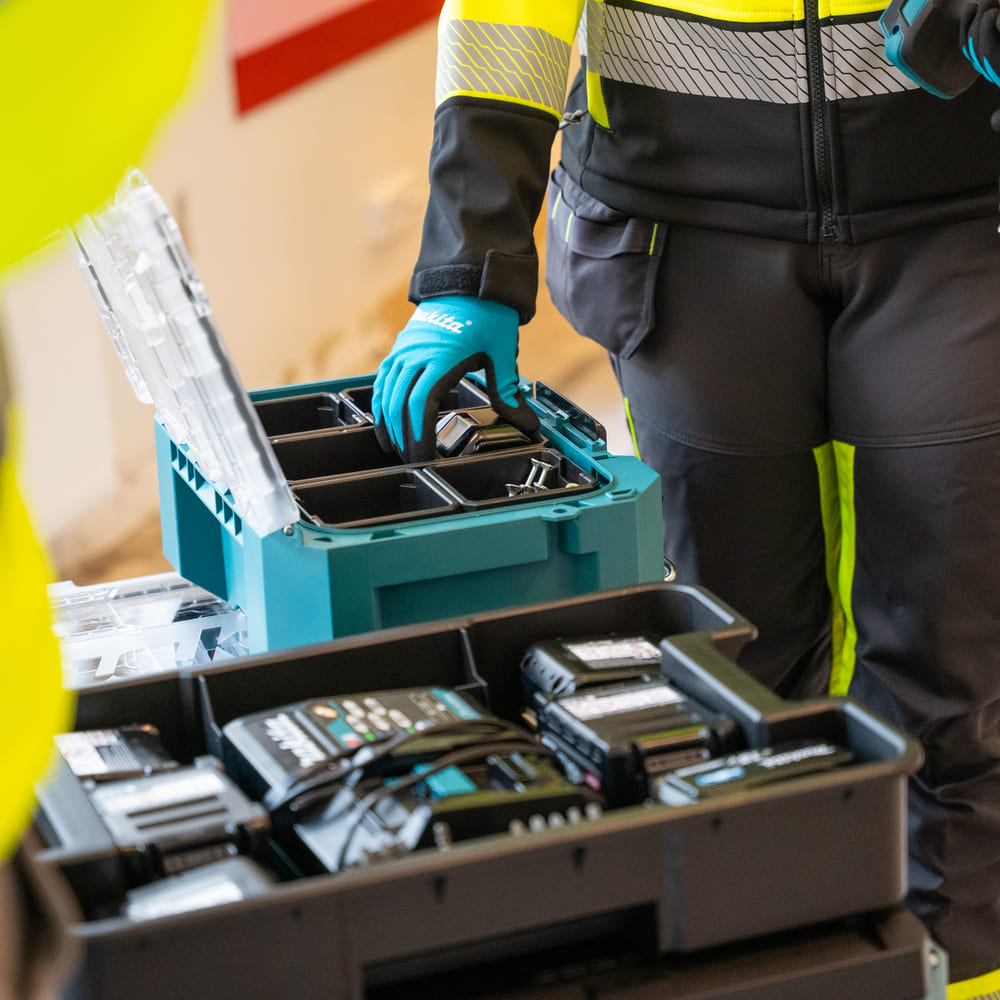 Makita MAKTRAK Organizer kompakt mit 5 Behälter - Leer - 8,55 Liter Stauraum