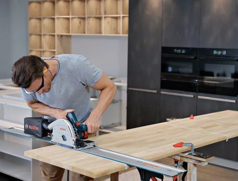 Bosch Akku Tauchsäge GKT 18V-52 GC - in L-BOXX 238 - inkl. Sägeblatt